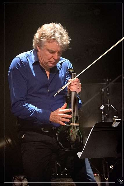 NIK_13145 Didier Lockwood - Violons Barbares - Guo Gan 09-12-2015 (Zz)  (p).jpg